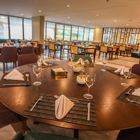 Gran Mareiro Hotel Fortaleza  Exterior photo The restaurant