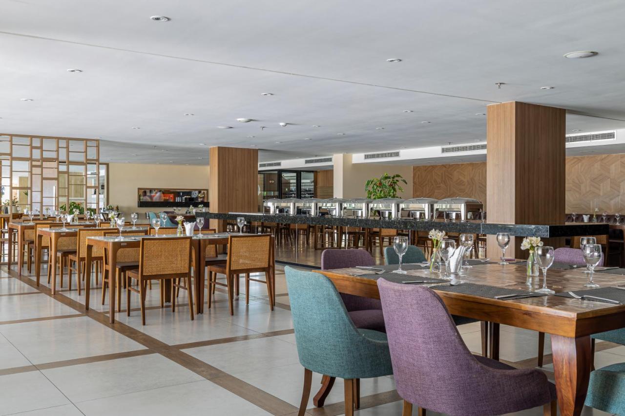 Gran Mareiro Hotel Fortaleza  Exterior photo The restaurant